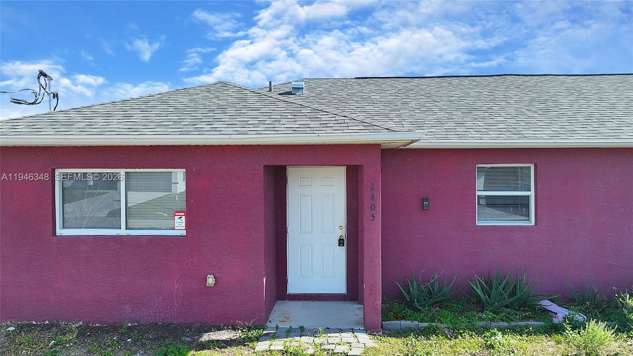 En Venta: $359,900 (0 camas, 0 baños, 1988 Pies cuadrados)