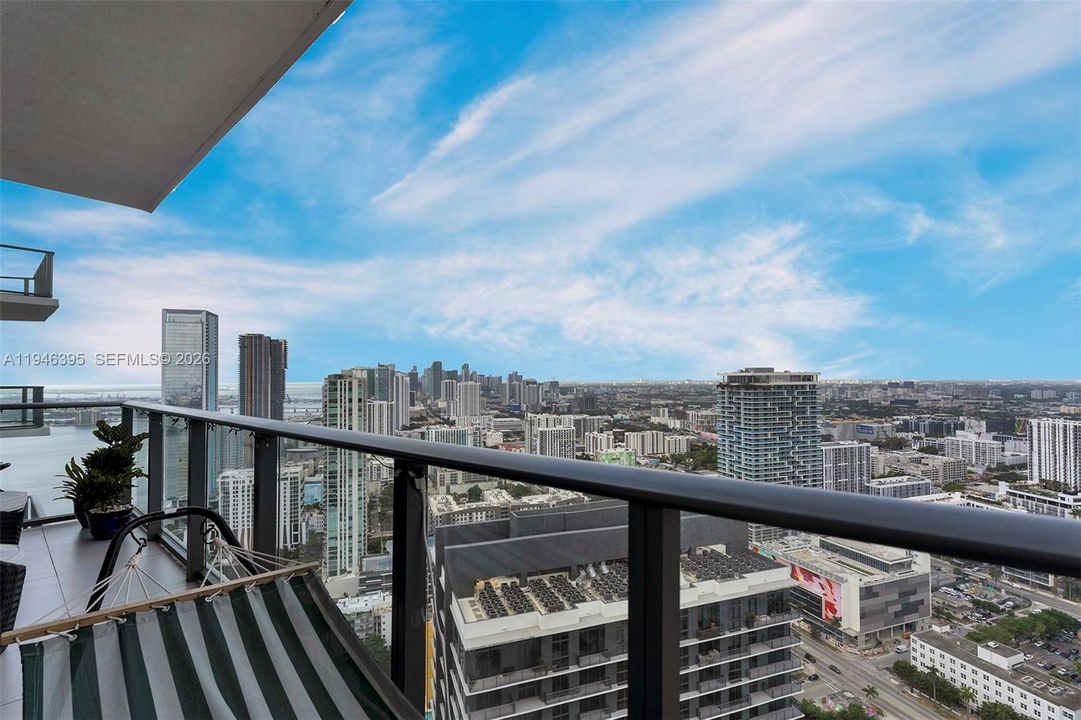 En Venta: $570,000 (1 camas, 1 baños, 833 Pies cuadrados)