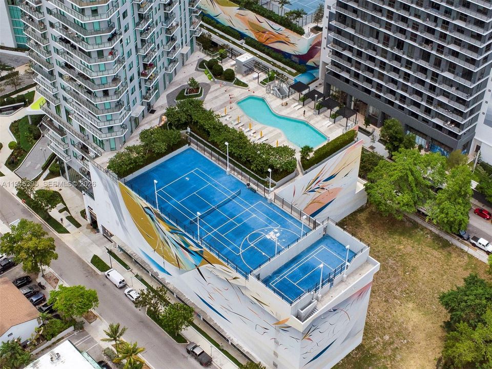 En Venta: $570,000 (1 camas, 1 baños, 833 Pies cuadrados)