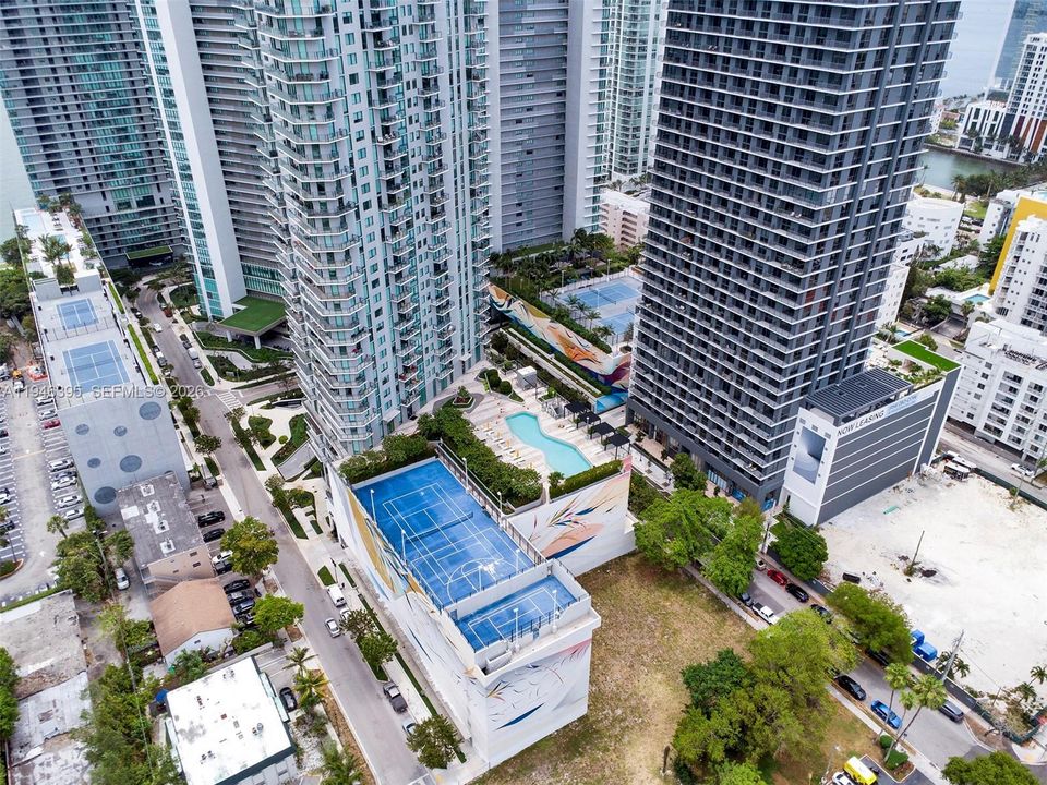 En Venta: $570,000 (1 camas, 1 baños, 833 Pies cuadrados)