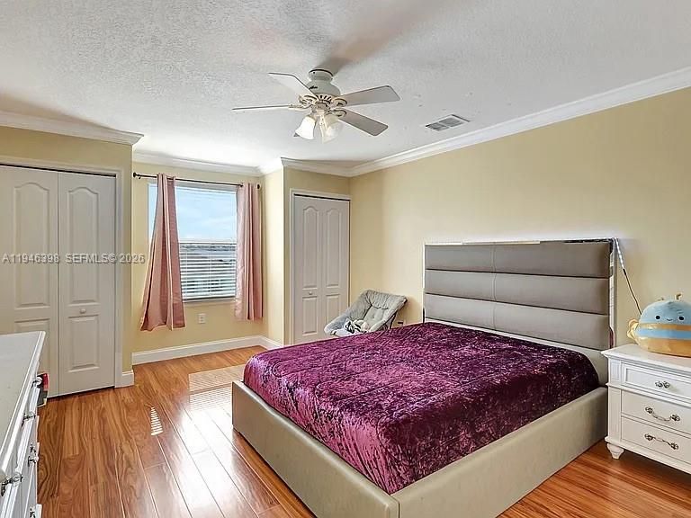 En Renta: $4,500 (6 camas, 4 baños, 3916 Pies cuadrados)