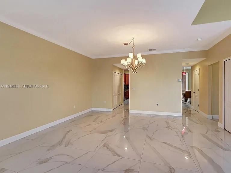 En Renta: $4,500 (6 camas, 4 baños, 3916 Pies cuadrados)