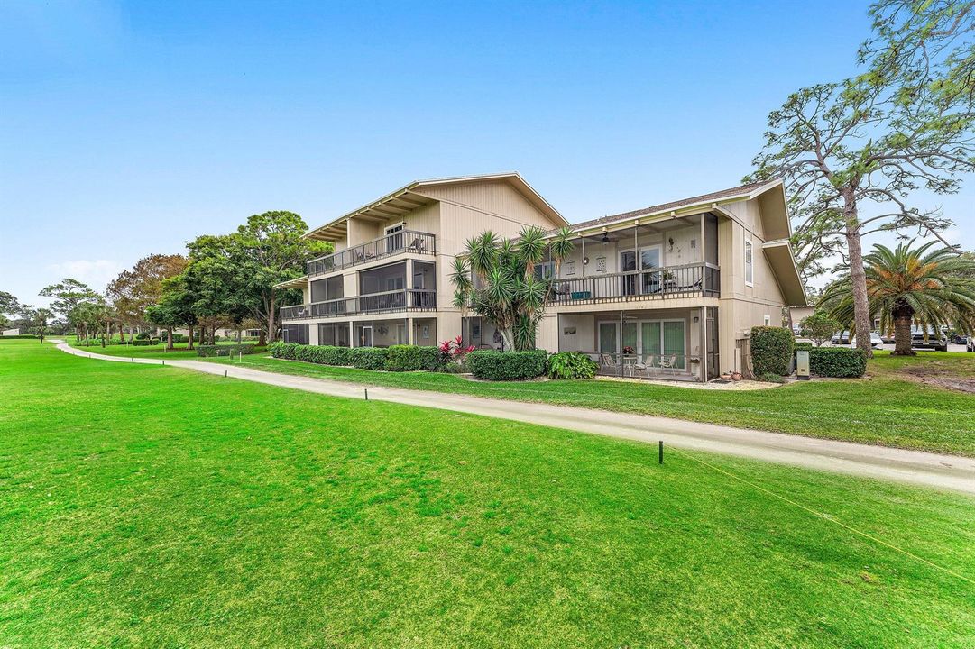 029-9179SoutheastRiverfrontTerrace-F-Teq