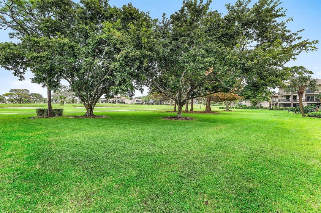027-9179SoutheastRiverfrontTerrace-F-Teq