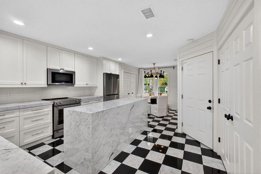 30-web-or-mls-5D1A4258