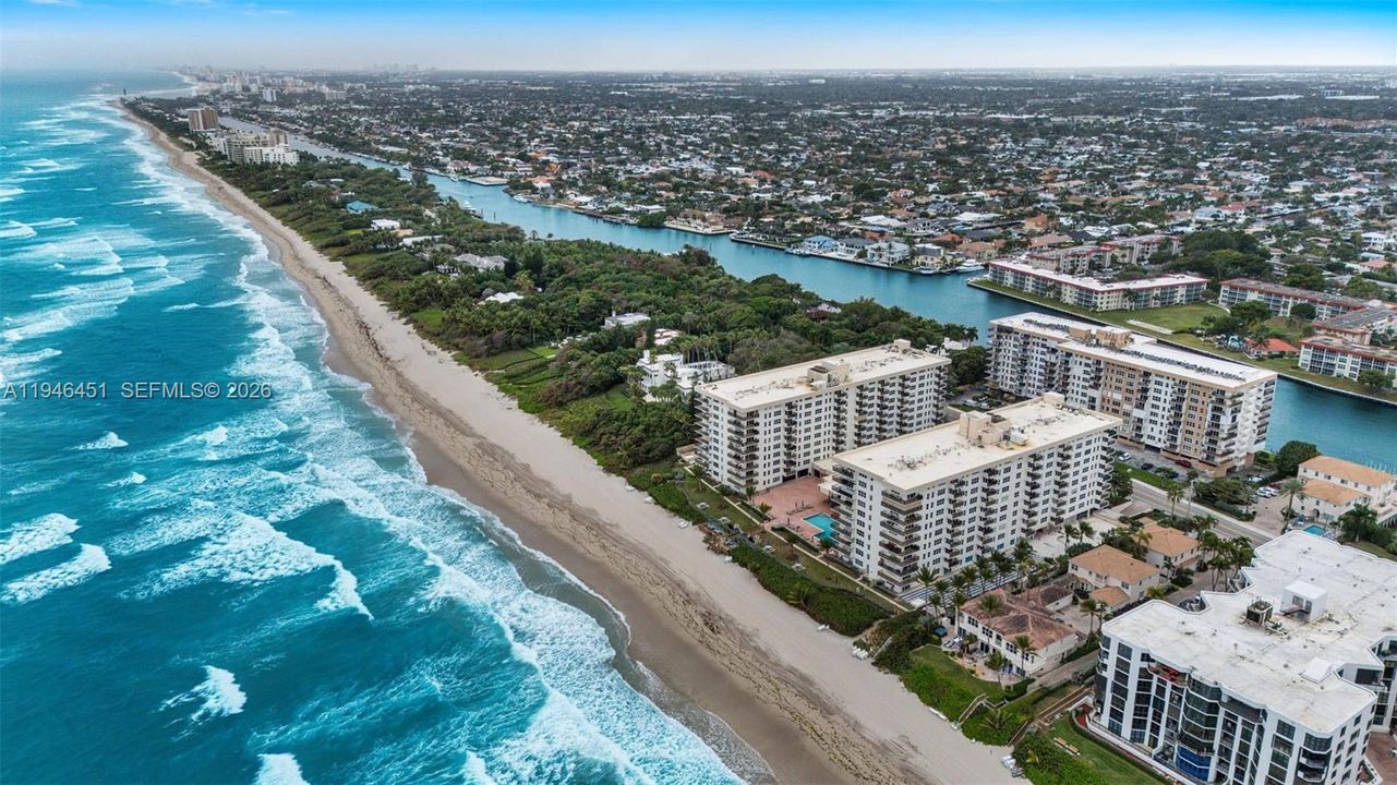 En Venta: $799,000 (2 camas, 2 baños, 1200 Pies cuadrados)