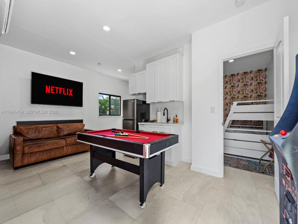 For Sale: $1,595,000 (0 beds, 0 baths, 2457 Square Feet)
