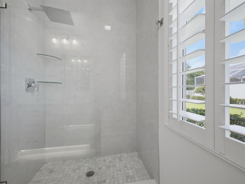 Bathroom 2 2