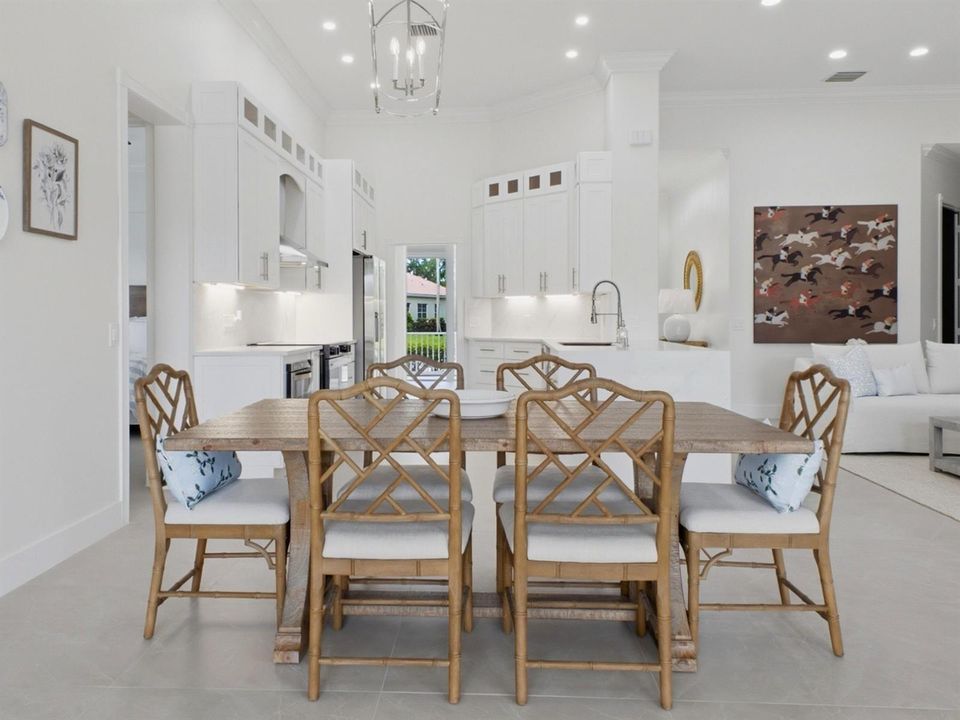 Dining 4
