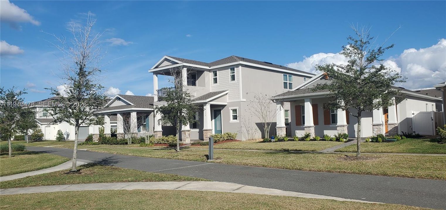 For Sale: $508,000 (4 beds, 3 baths, 2500 Square Feet)