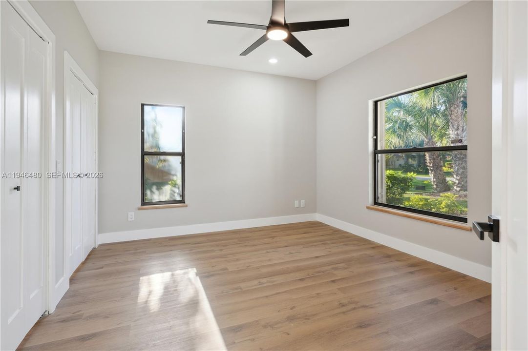 Vendido Recientemente: $1,100,000 (3 camas, 2 baños, 2543 Pies cuadrados)
