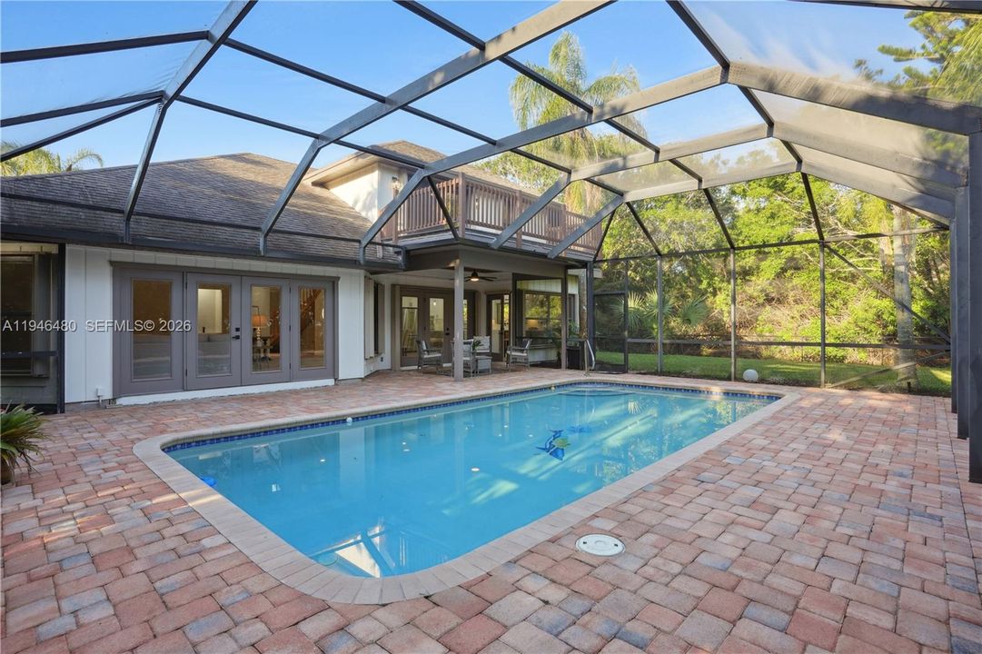Vendido Recientemente: $1,100,000 (3 camas, 2 baños, 2543 Pies cuadrados)