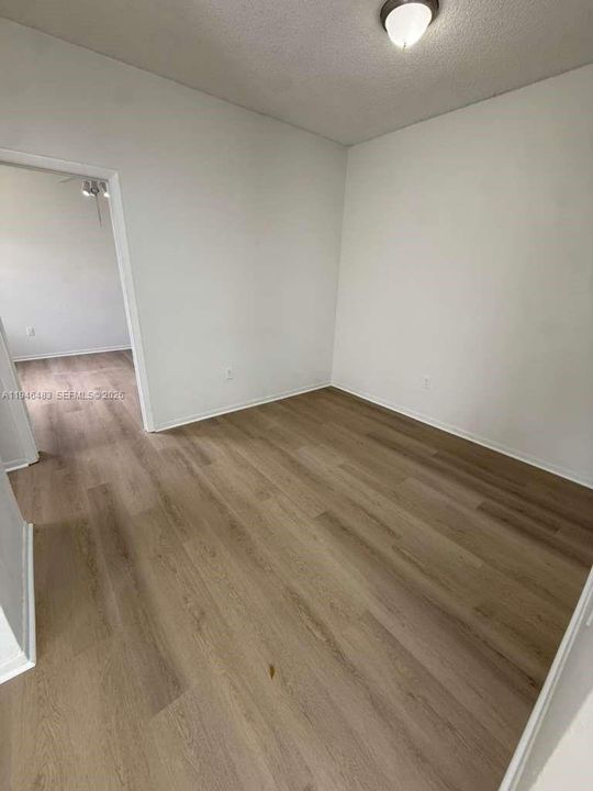 Activo con contrato: $228,900 (2 camas, 2 baños, 854 Pies cuadrados)