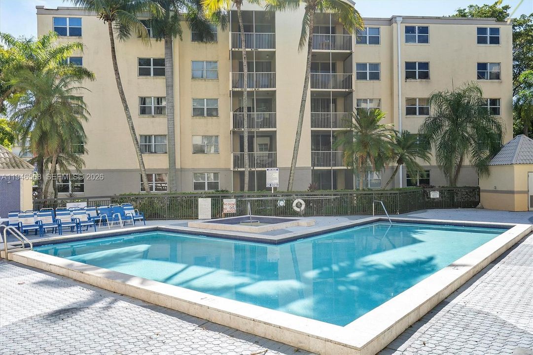 En Venta: $225,000 (1 camas, 1 baños, 810 Pies cuadrados)