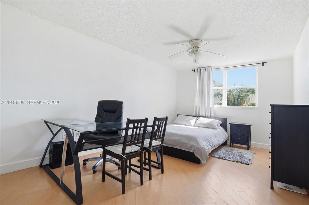 En Venta: $225,000 (1 camas, 1 baños, 810 Pies cuadrados)