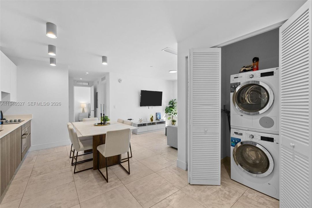 На продажу: $124,500 (2 спален, 2 ванн, 0 Квадратных фут)