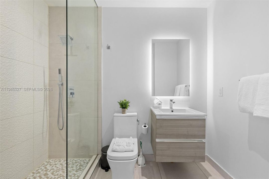 На продажу: $124,500 (2 спален, 2 ванн, 0 Квадратных фут)