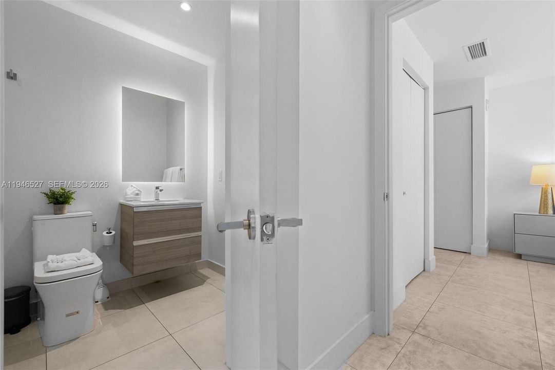 На продажу: $124,500 (2 спален, 2 ванн, 0 Квадратных фут)