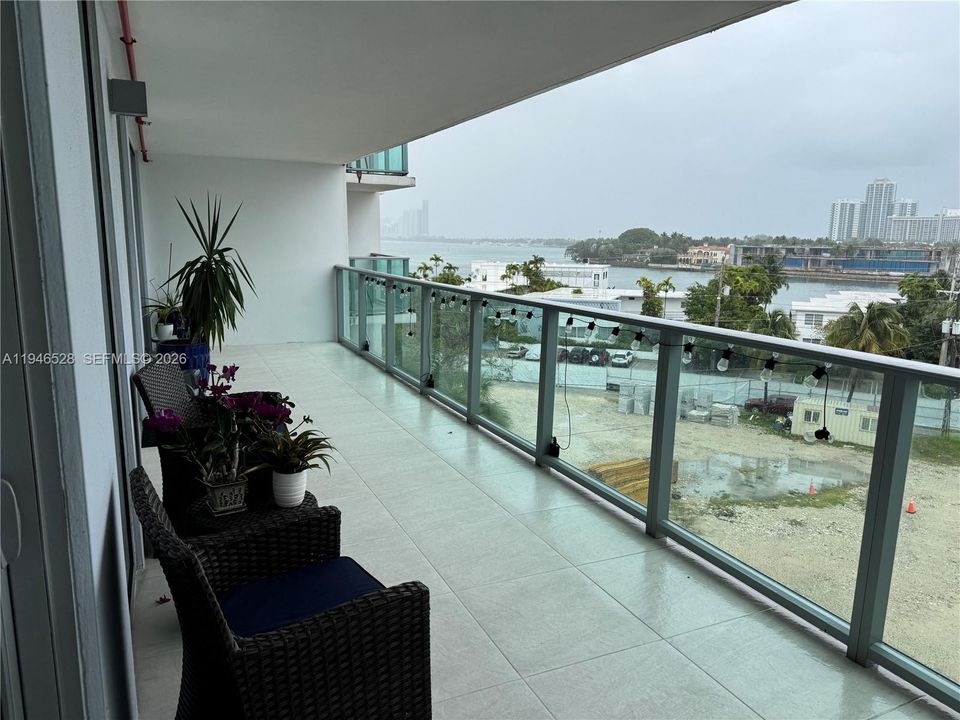 Extra Large Balcony