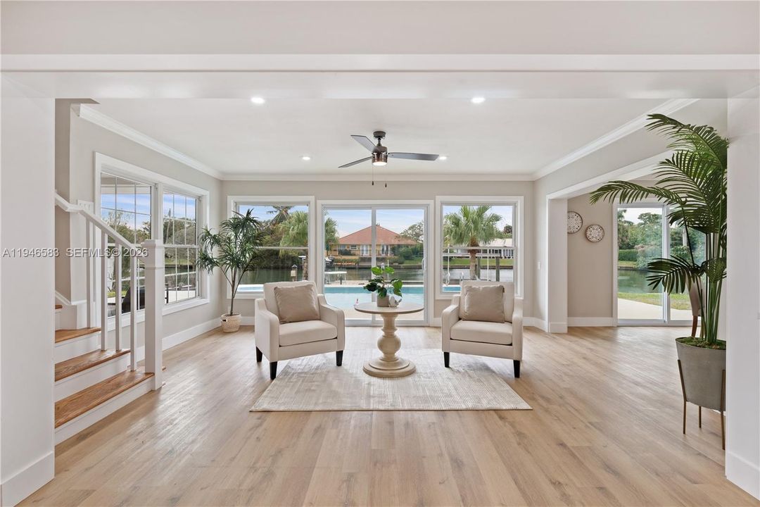 Vendido Recientemente: $1,899,000 (4 camas, 4 baños, 3297 Pies cuadrados)