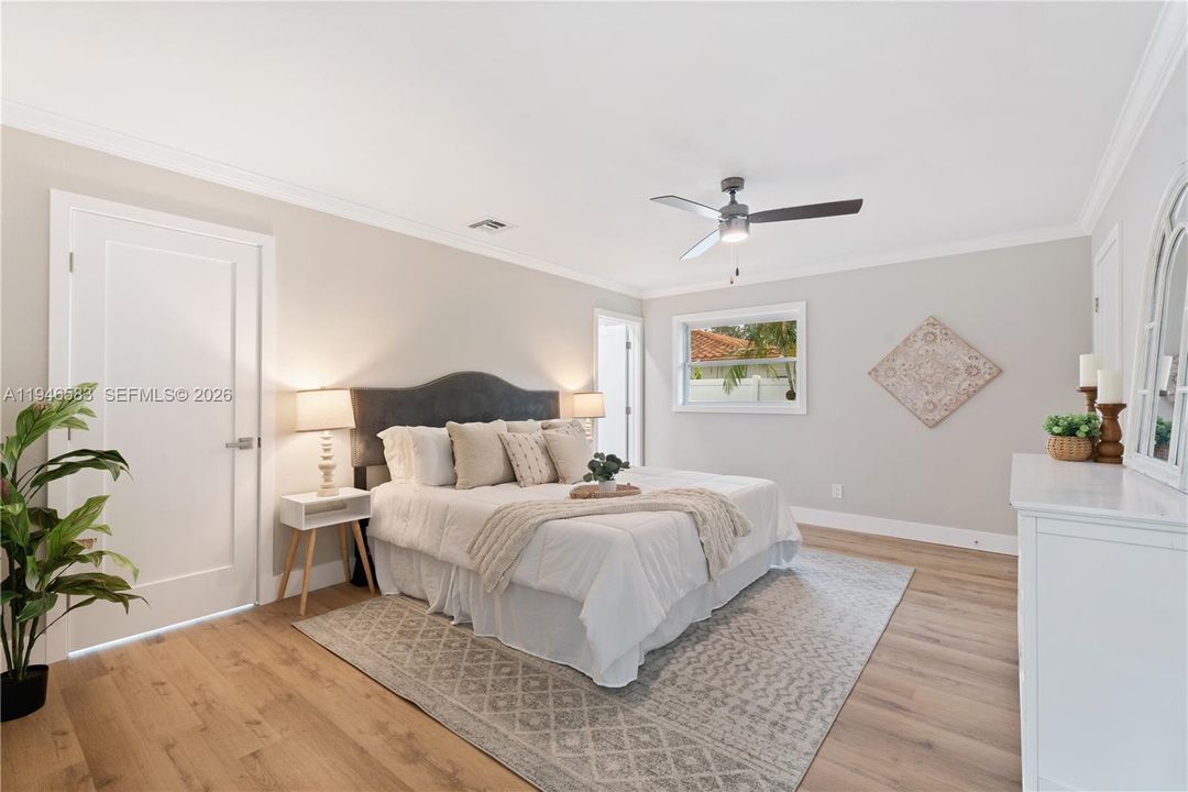 Vendido Recientemente: $1,899,000 (4 camas, 4 baños, 3297 Pies cuadrados)