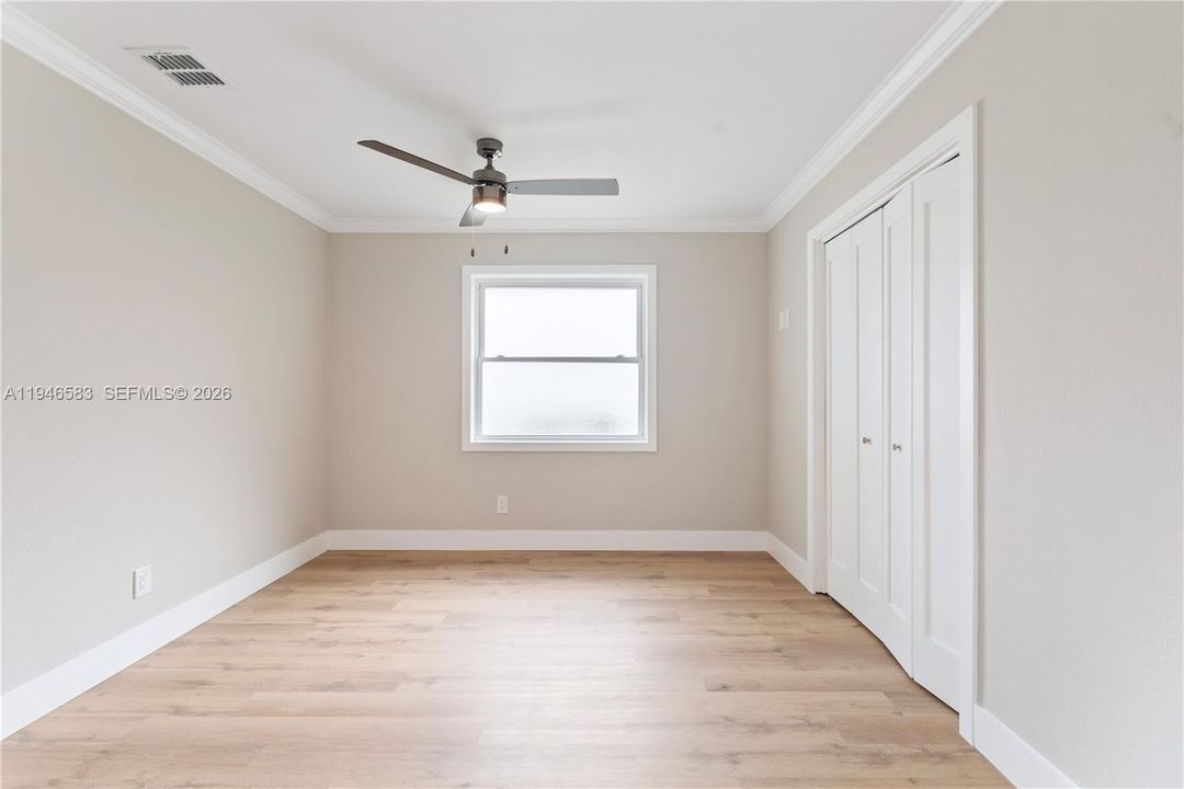Vendido Recientemente: $1,899,000 (4 camas, 4 baños, 3297 Pies cuadrados)