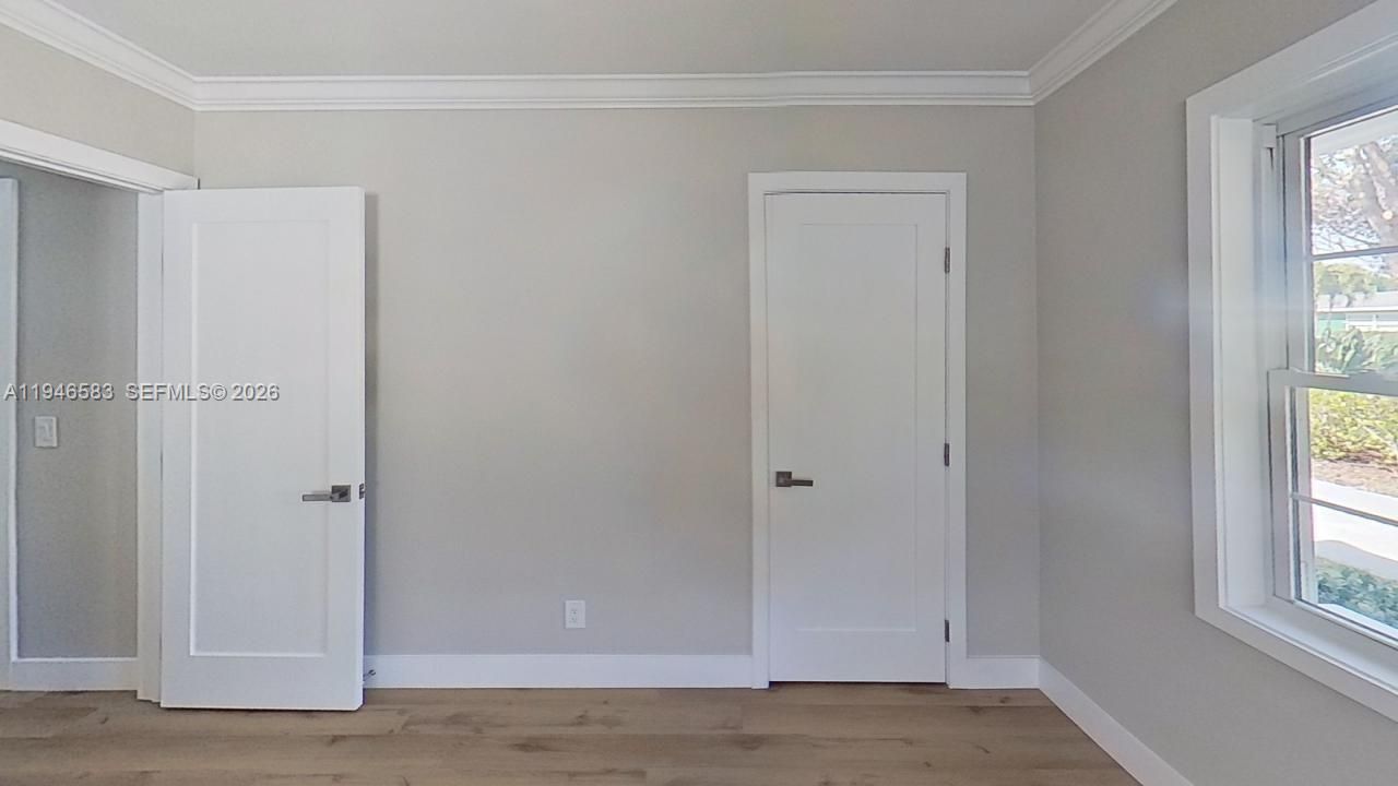 Vendido Recientemente: $1,899,000 (4 camas, 4 baños, 3297 Pies cuadrados)