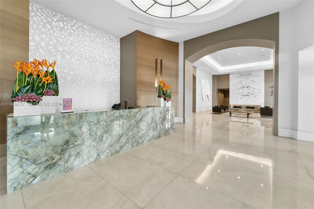 Active With Contract: $1,075,000 (2 beds, 3 baths, 2433 Square Feet)
