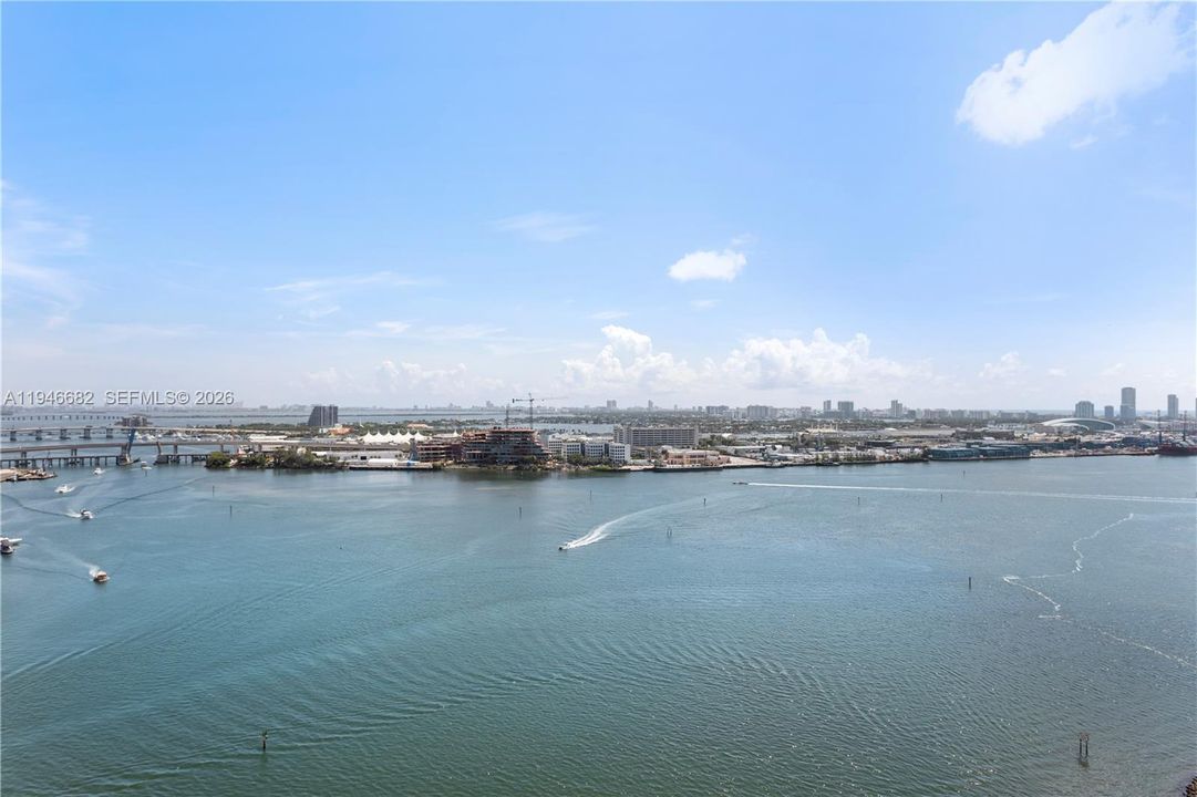 For Sale: $1,300,000 (2 beds, 2 baths, 1313 Square Feet)