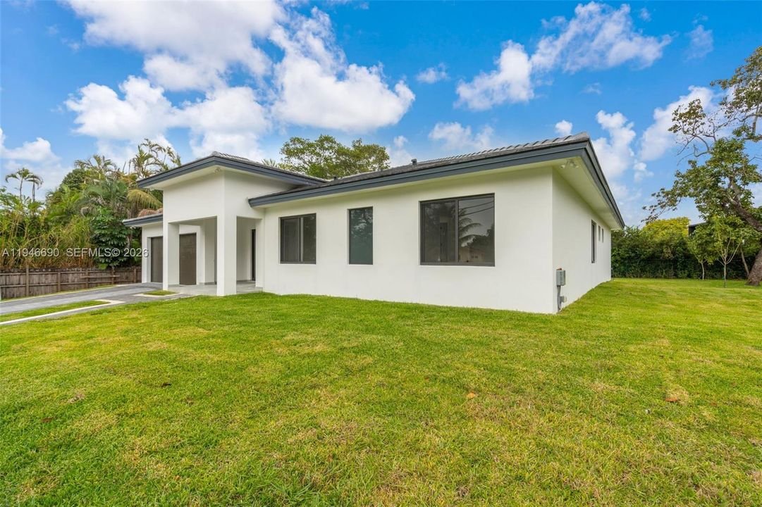 Vendido Recientemente: $2,490,000 (4 camas, 4 baños, 0 Pies cuadrados)