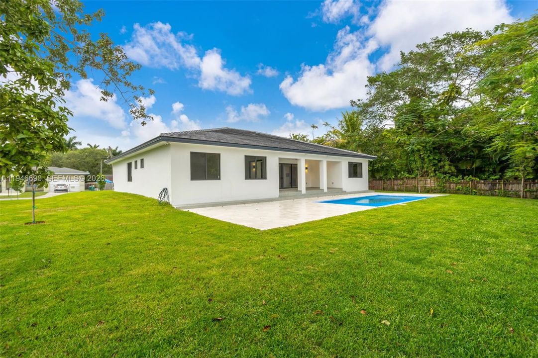 Vendido Recientemente: $2,490,000 (4 camas, 4 baños, 0 Pies cuadrados)
