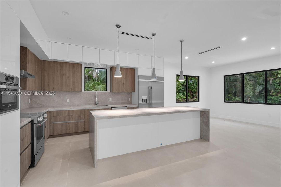 Vendido Recientemente: $2,490,000 (4 camas, 4 baños, 0 Pies cuadrados)