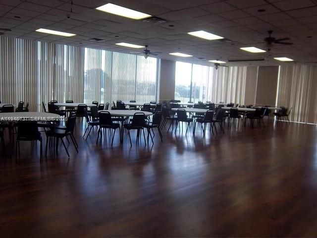 For Sale: $99,500 (2 beds, 2 baths, 1060 Square Feet)