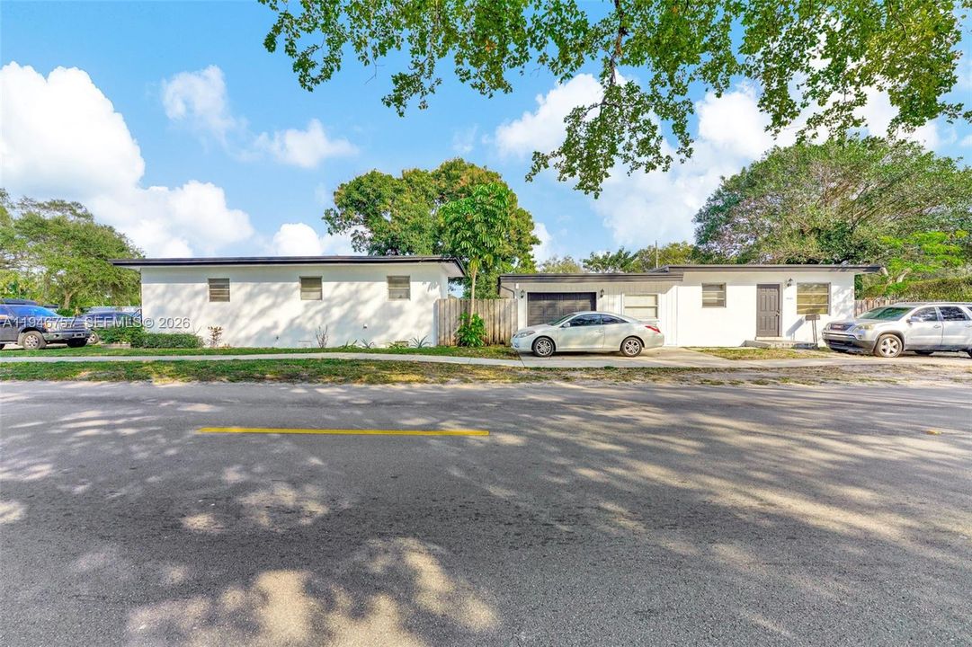 合同活跃: $450,000 (0 贝兹, 0 浴室, 2063 平方英尺)