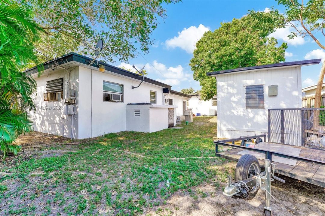 合同活跃: $450,000 (0 贝兹, 0 浴室, 2063 平方英尺)