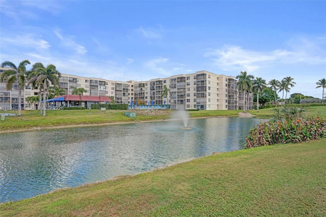 For Sale: $149,000 (1 beds, 1 baths, 800 Square Feet)