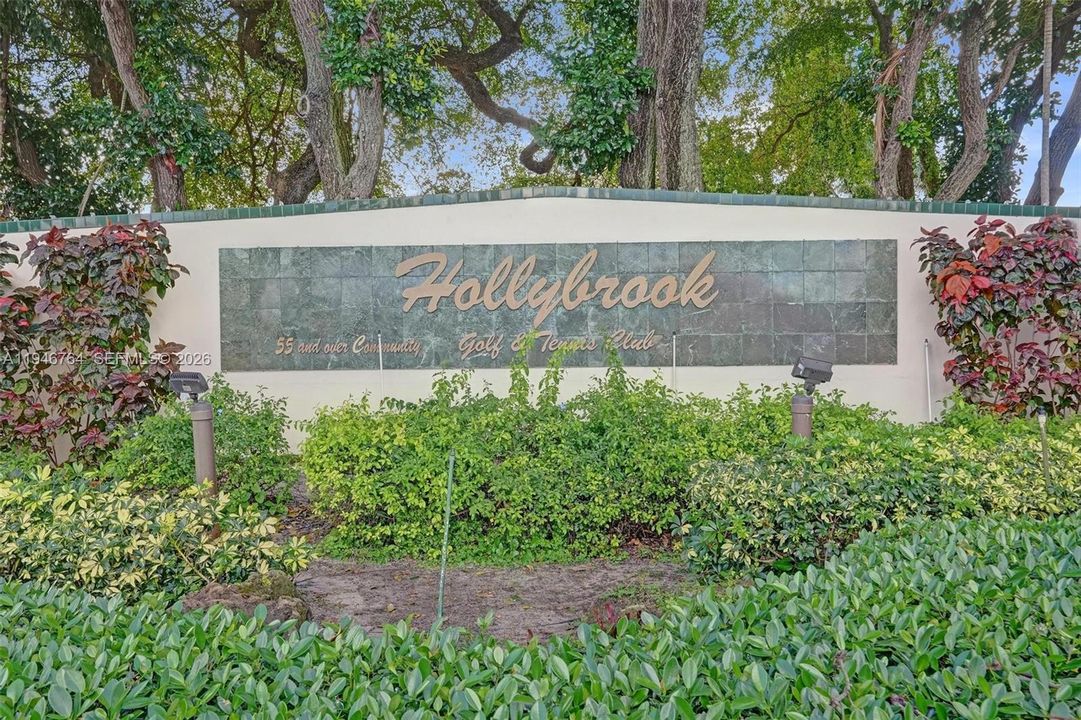 For Sale: $149,000 (1 beds, 1 baths, 800 Square Feet)