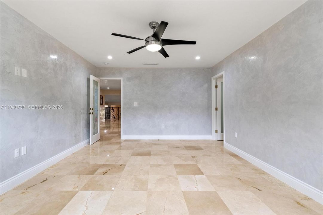 En Venta: $3,800,000 (6 camas, 7 baños, 6423 Pies cuadrados)