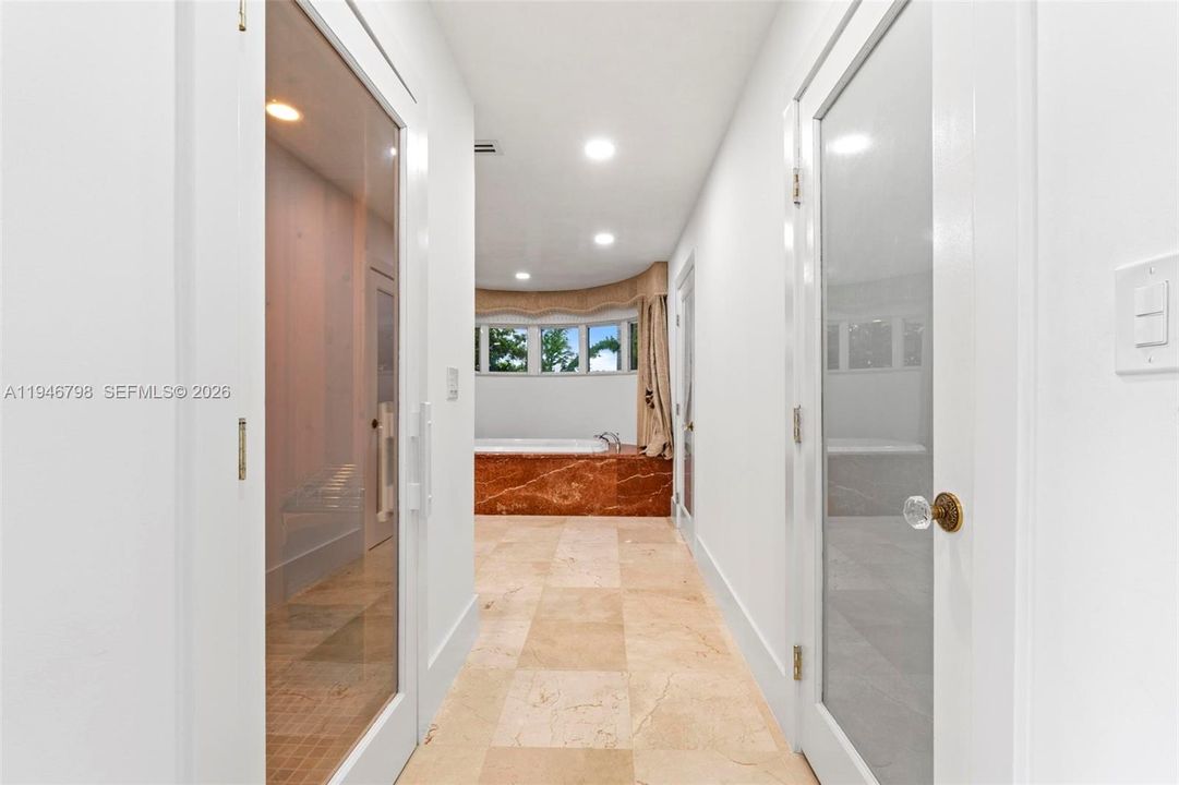 En Venta: $3,800,000 (6 camas, 7 baños, 6423 Pies cuadrados)