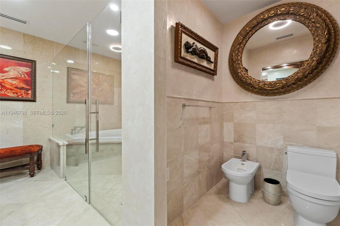 En Venta: $3,800,000 (6 camas, 7 baños, 6423 Pies cuadrados)