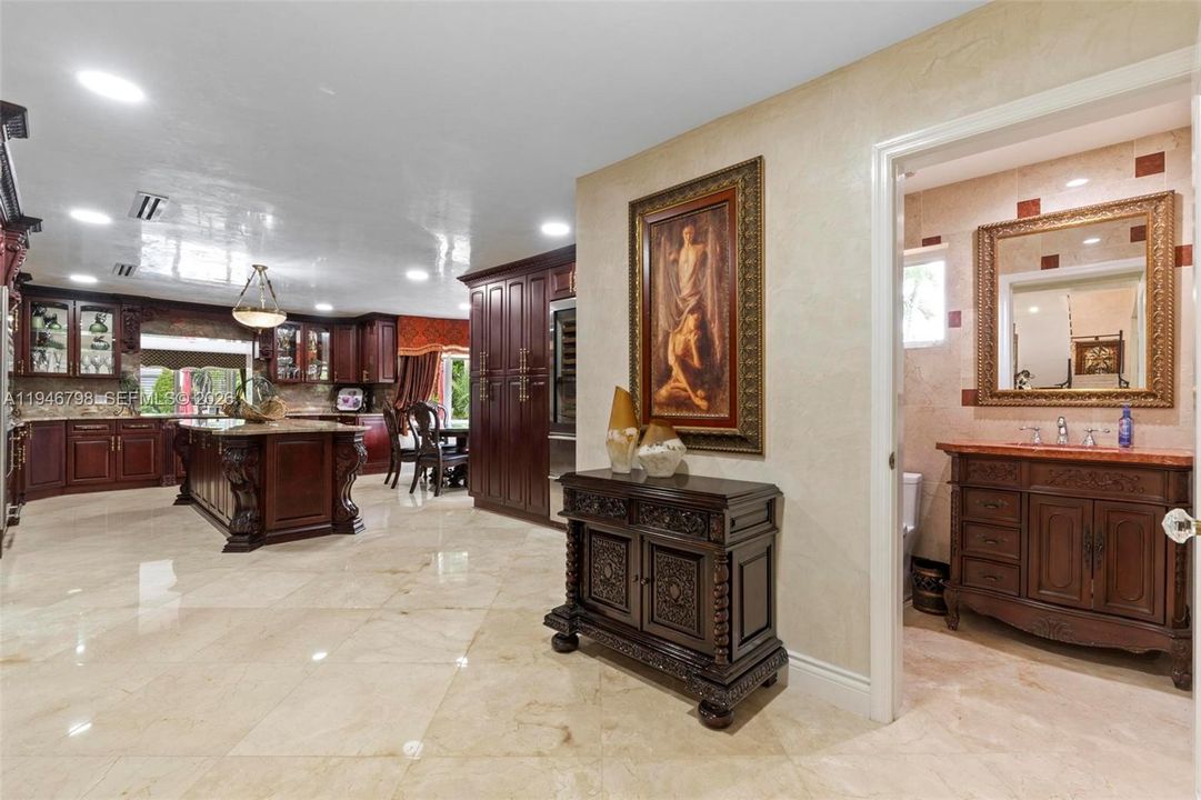 En Venta: $3,800,000 (6 camas, 7 baños, 6423 Pies cuadrados)