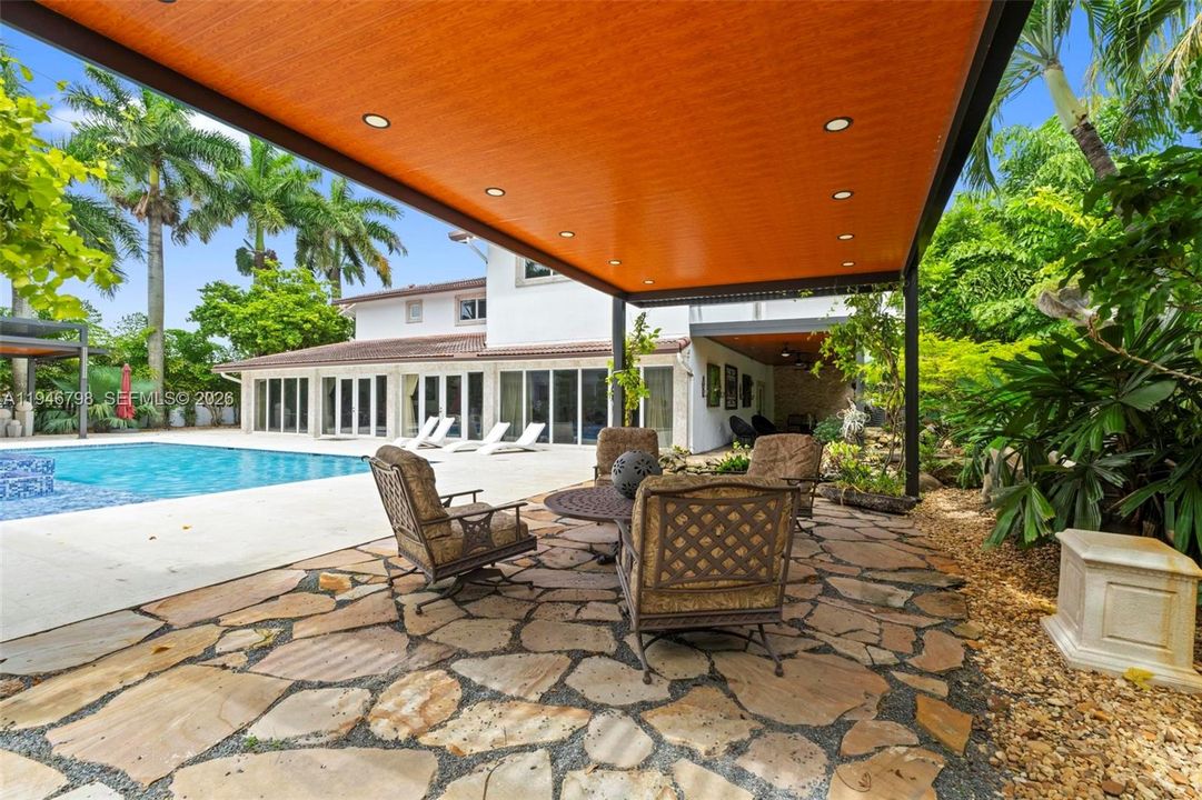 En Venta: $3,800,000 (6 camas, 7 baños, 6423 Pies cuadrados)