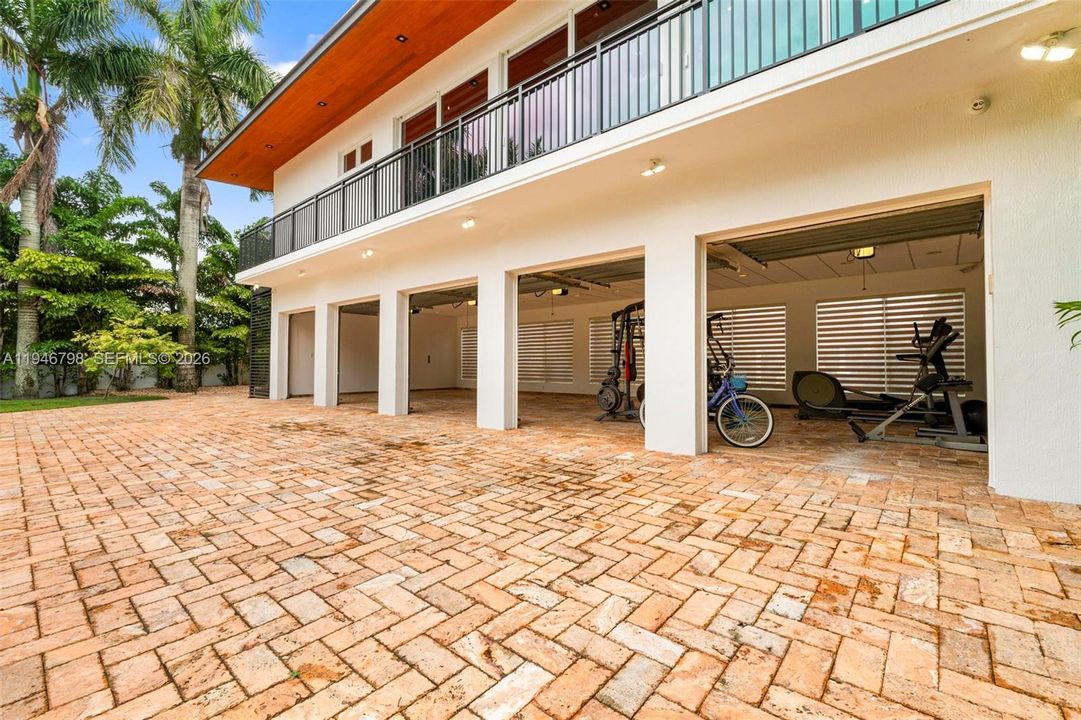 En Venta: $3,800,000 (6 camas, 7 baños, 6423 Pies cuadrados)