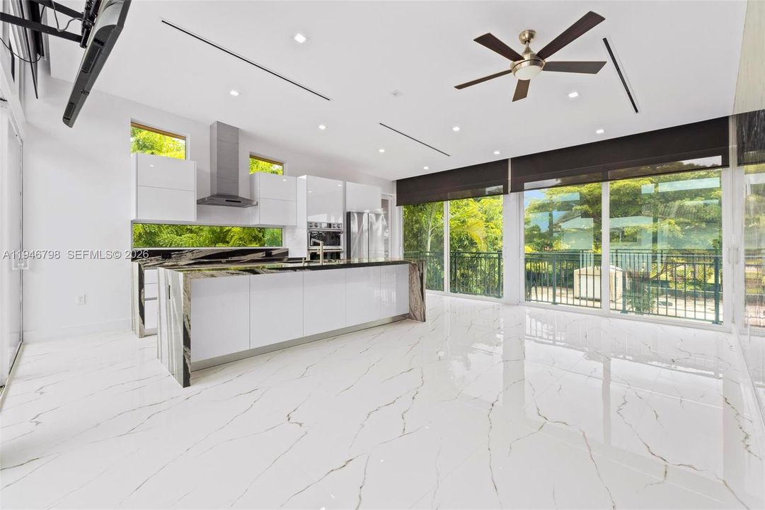 En Venta: $3,800,000 (6 camas, 7 baños, 6423 Pies cuadrados)