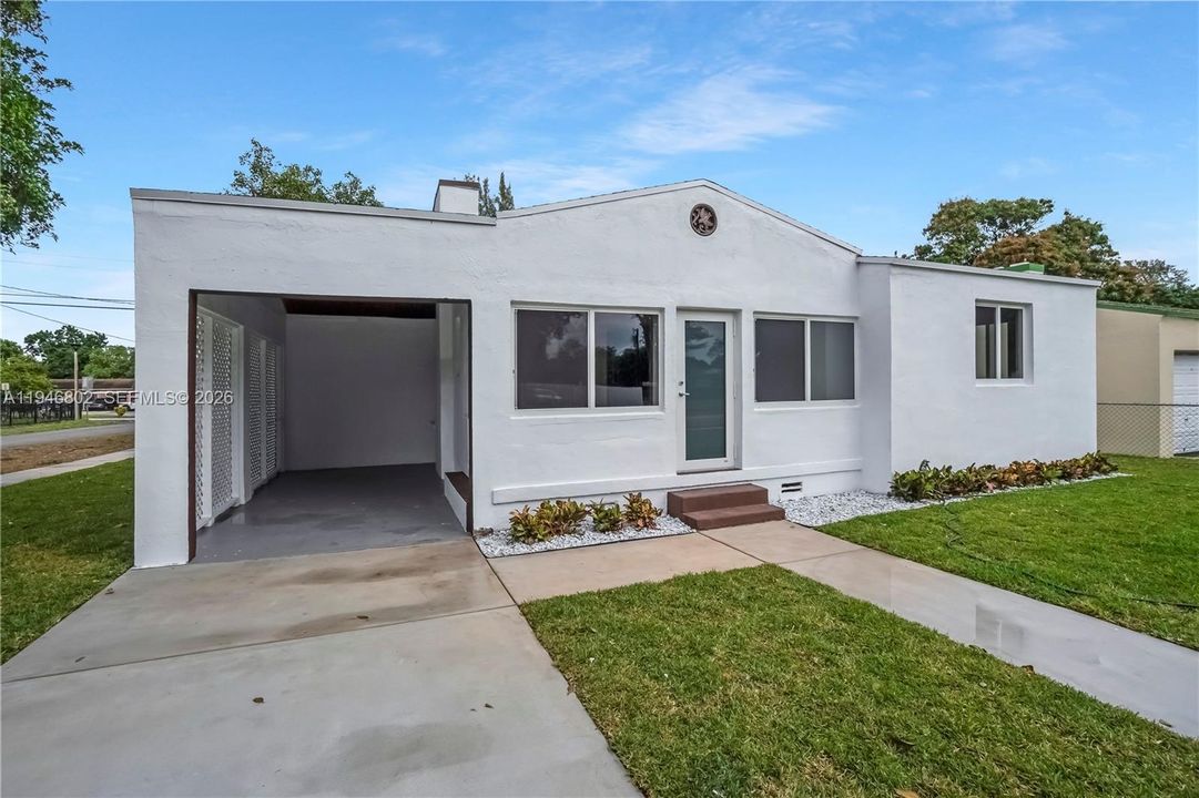 For Sale: $649,900 (3 beds, 2 baths, 1287 Square Feet)