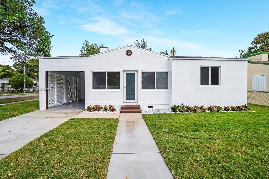 For Sale: $649,900 (3 beds, 2 baths, 1287 Square Feet)