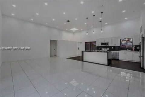 For Sale: $618,000 (3 beds, 2 baths, 1624 Square Feet)
