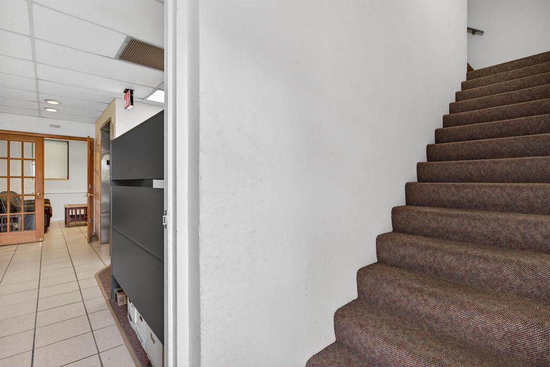 44-web-or-mls-513-4559