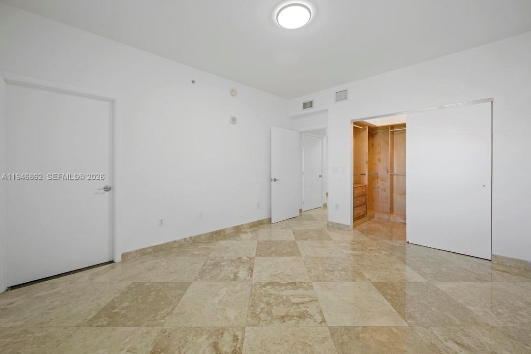For Sale: $795,000 (3 beds, 2 baths, 2020 Square Feet)
