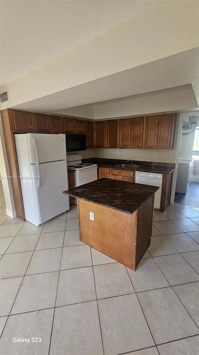 En Venta: $160,000 (2 camas, 1 baños, 1248 Pies cuadrados)